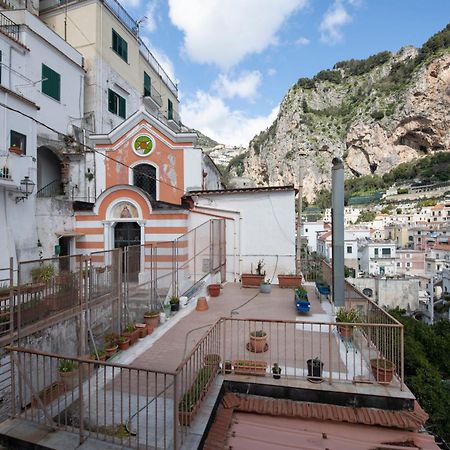 Vittoria House Centro Storico Villa Amalfi Luaran gambar