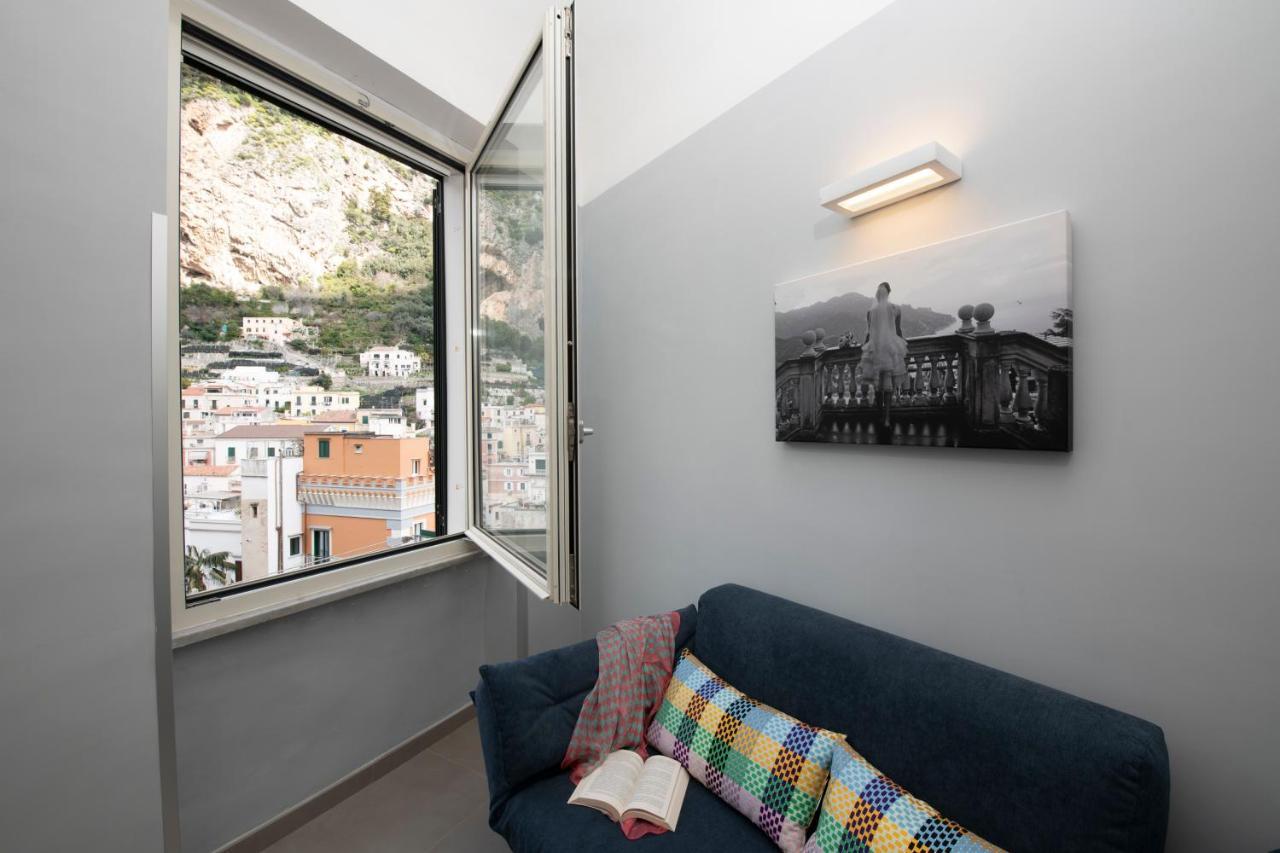 Vittoria House Centro Storico Villa Amalfi Luaran gambar